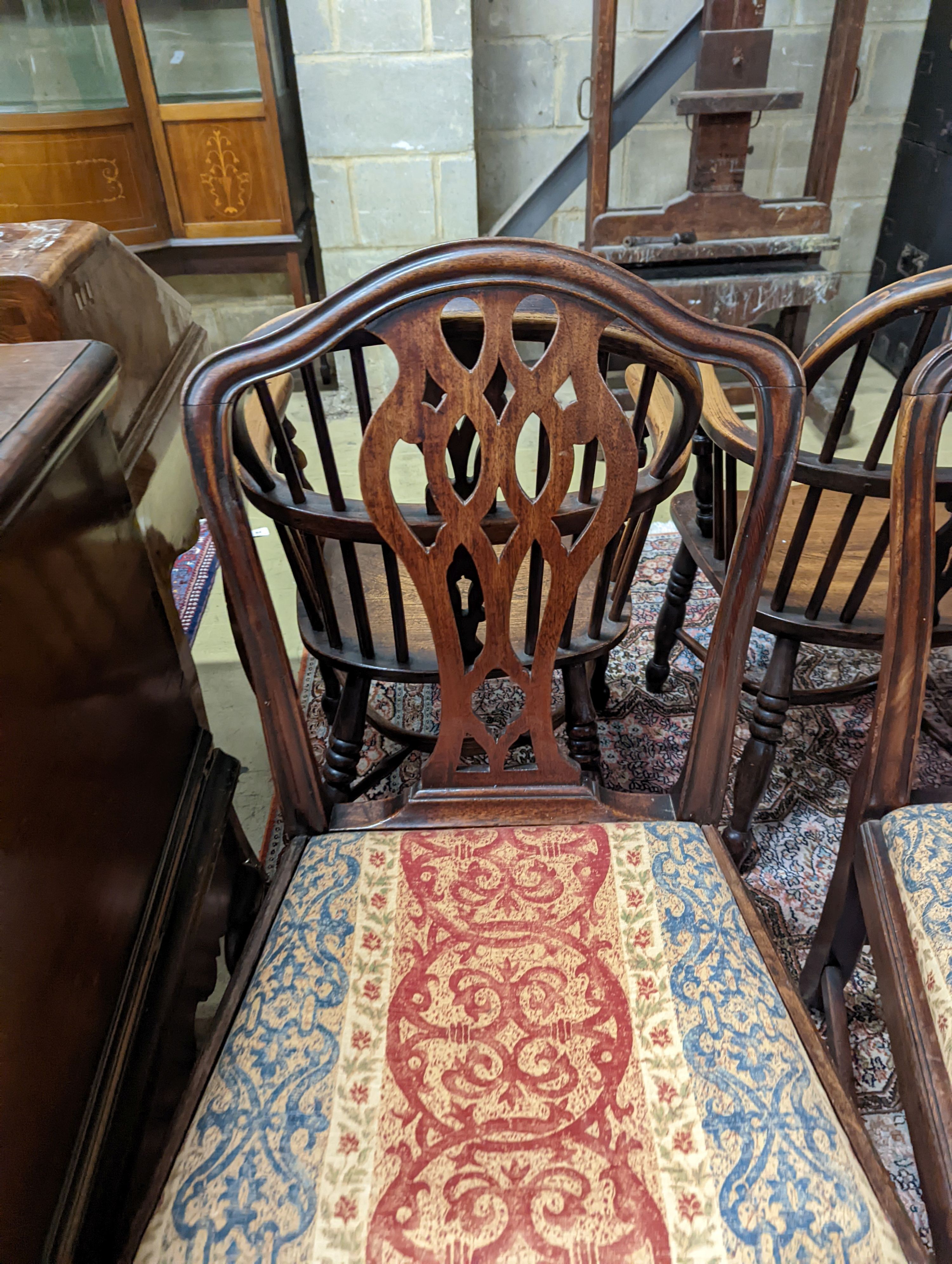 A pair of George III Hepplewhite period mahogany chairs. H-93cm.